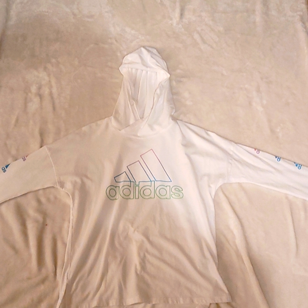 Adidas tee